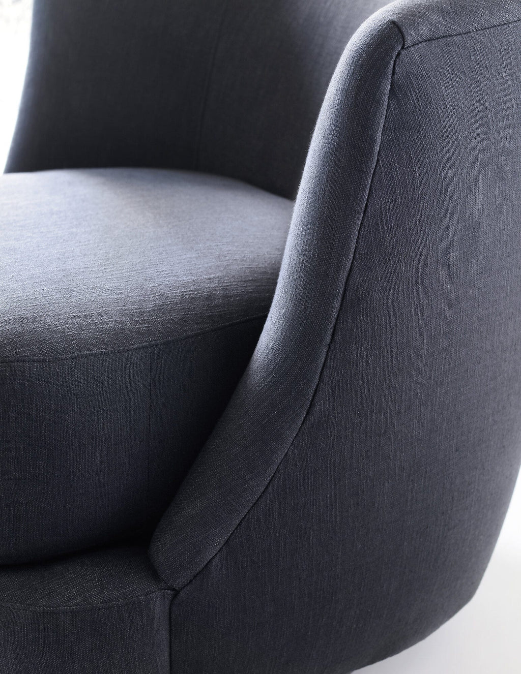 Suni Swivel Chair