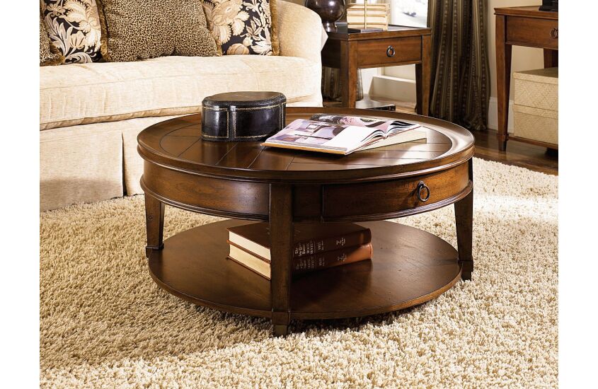 ROUND COCKTAIL TABLE Room 1