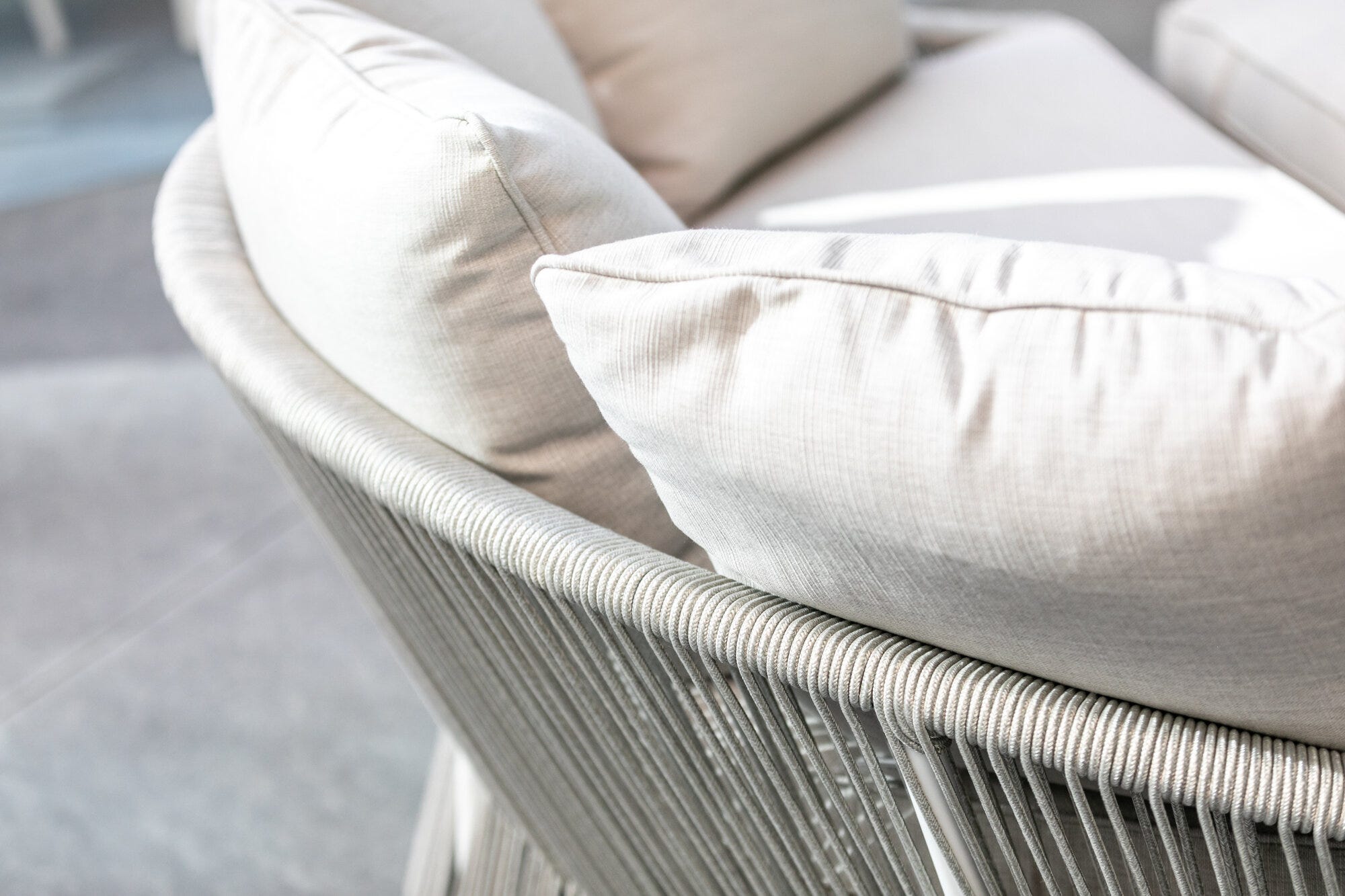 Miami Daybed in Echo Ash w/ Self Welt
