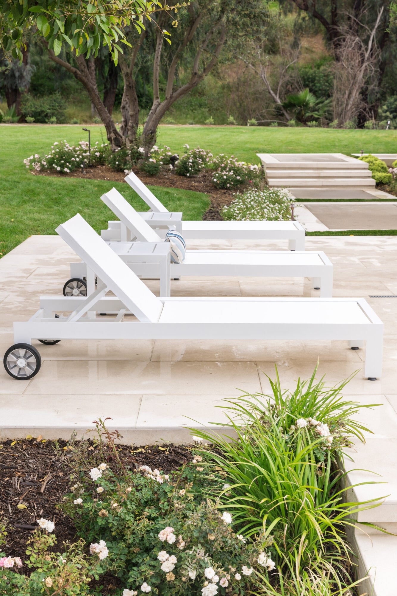 Newport Adjustable Sling Chaise