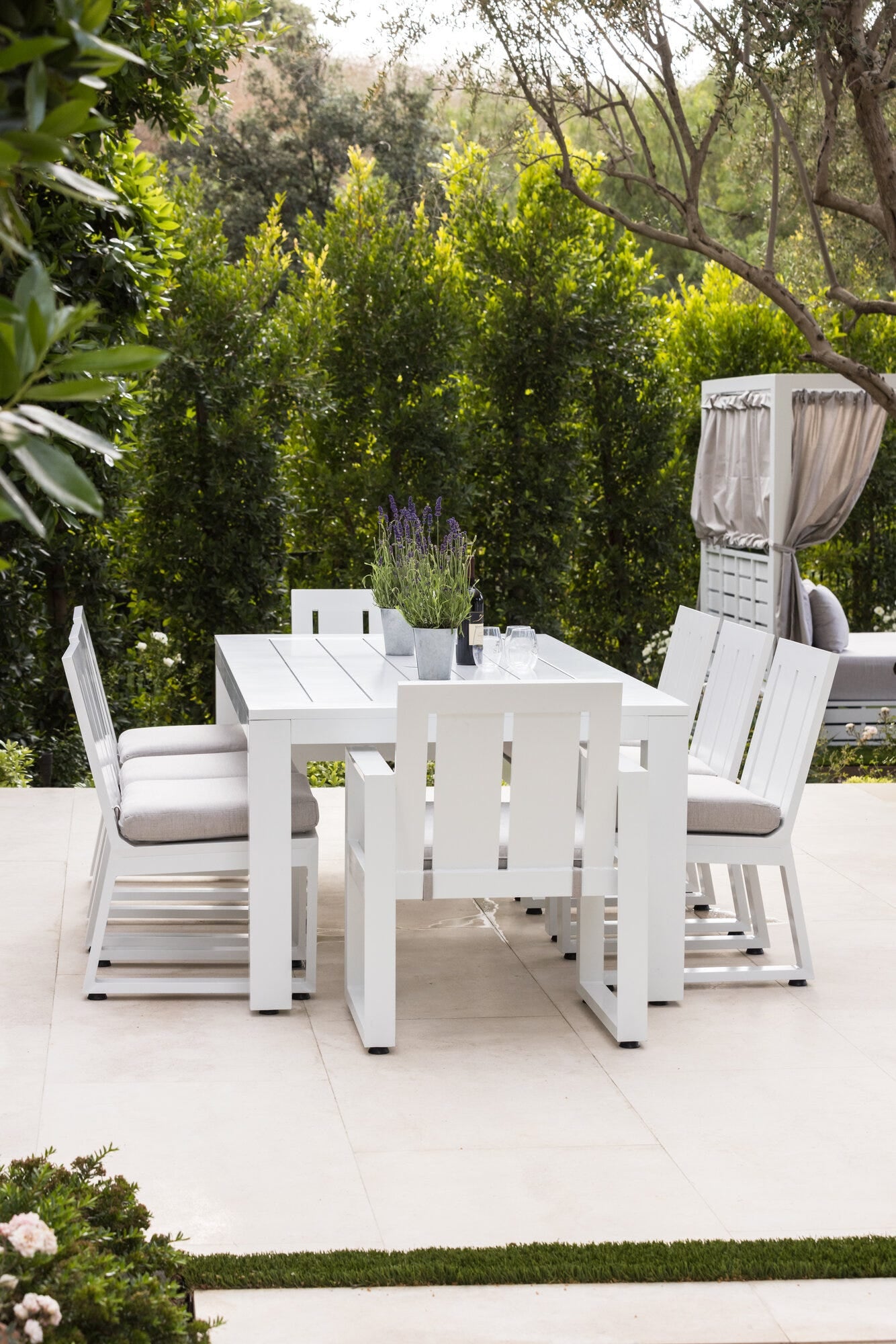 Newport Dining Chair in Cast Silver, No Welt
