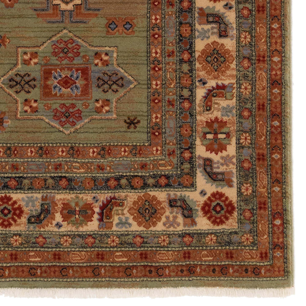 Lineage-Medallion Laurel