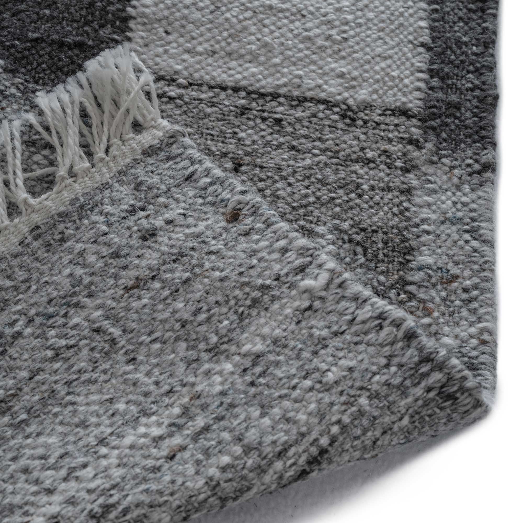 Vintage Moroc Black Gray