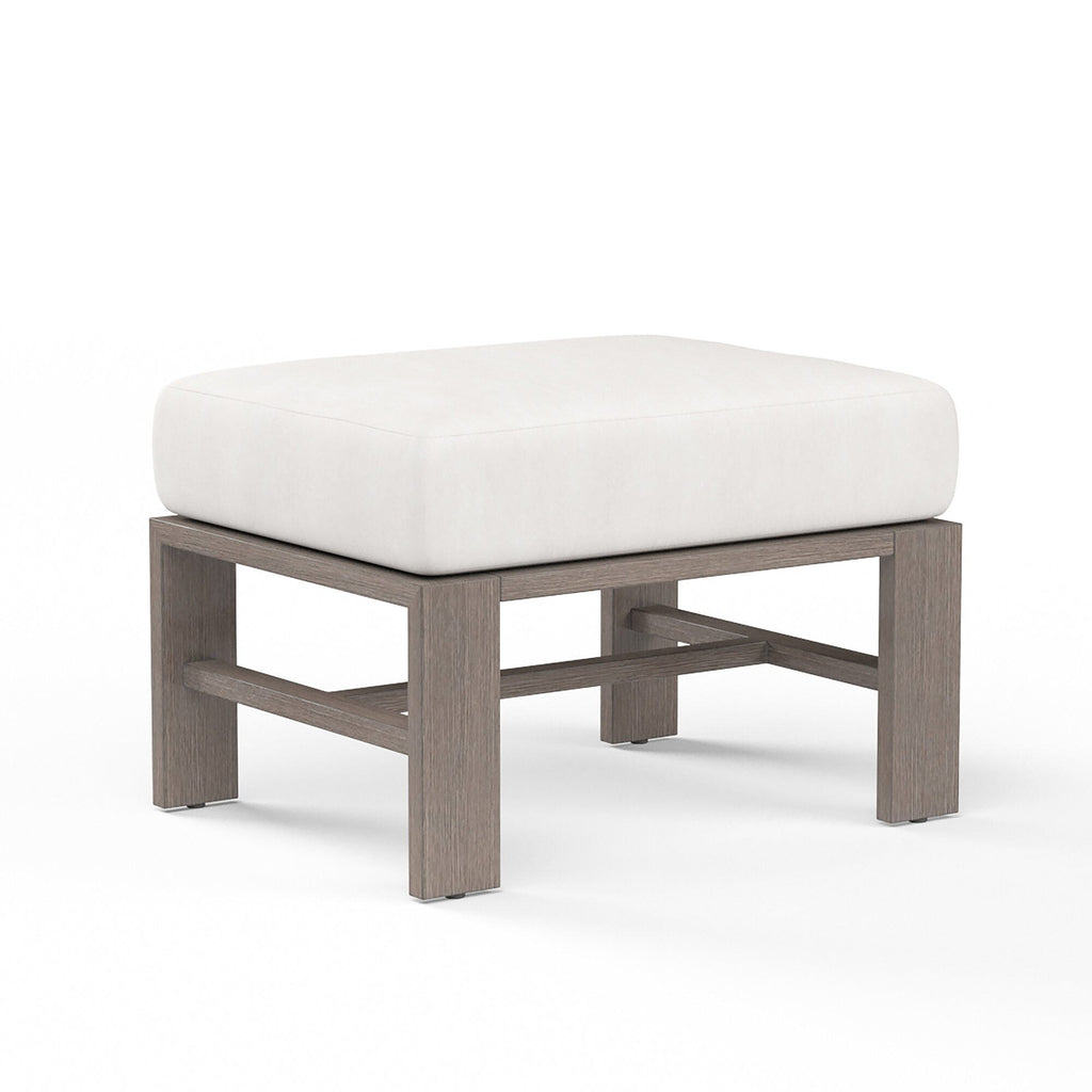 Laguna Ottoman in Canvas Flax, No Welt