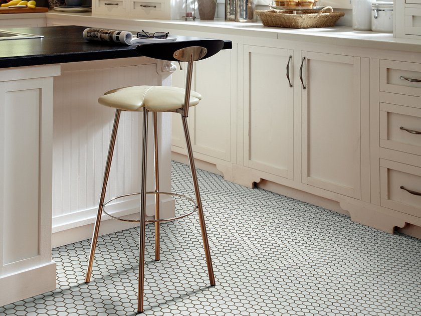 GRANDEUR 2" HEX MATTE MOSAIC WHITE ROOM