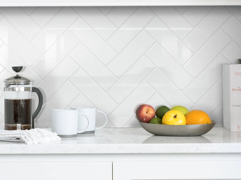 GRANDEUR HERRINGBONE GLOSS WHITE ROOM