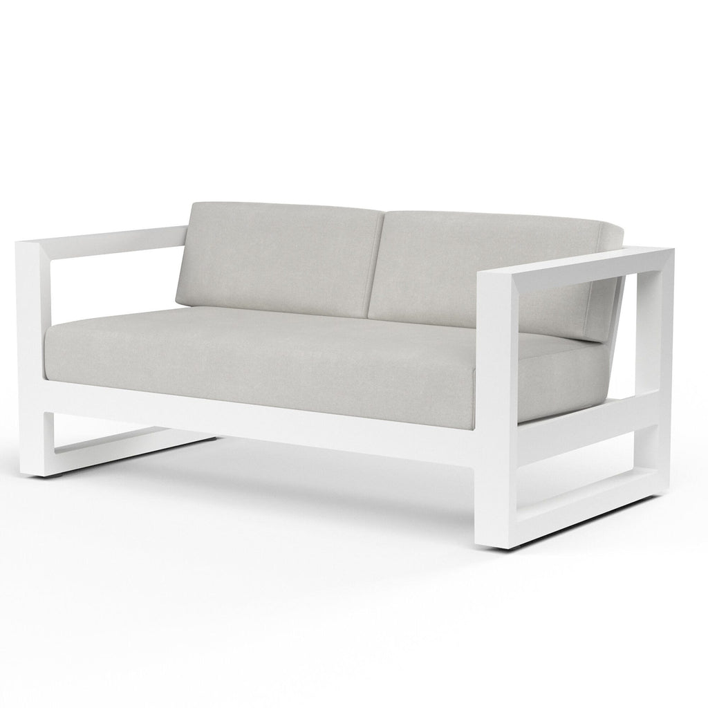Newport Loveseat in Cast Silver, No Welt