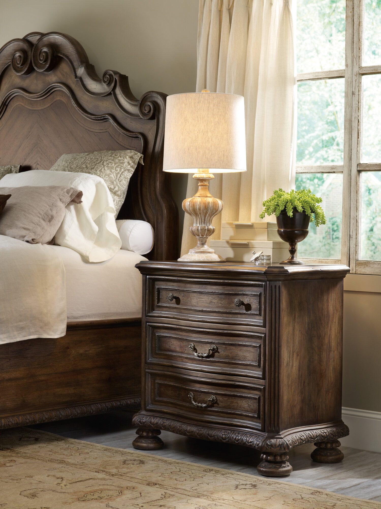 Rhapsody Three Drawer Nightstand Inset 2