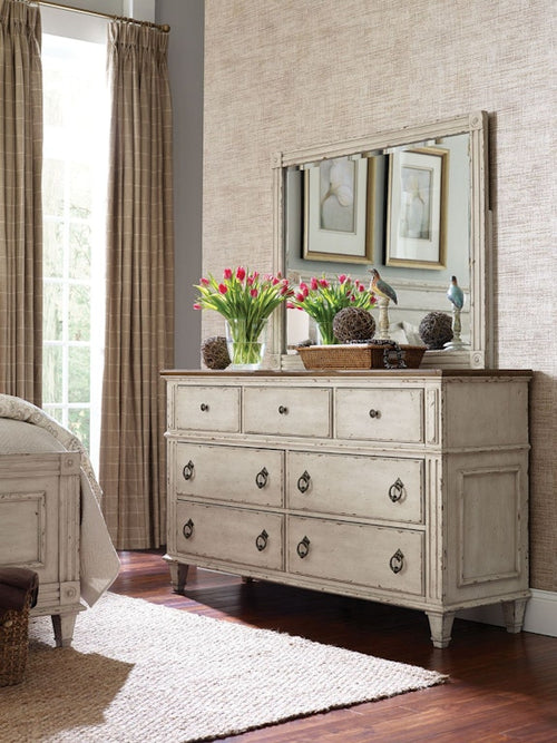 American Drew Drawer Dresser 513-130