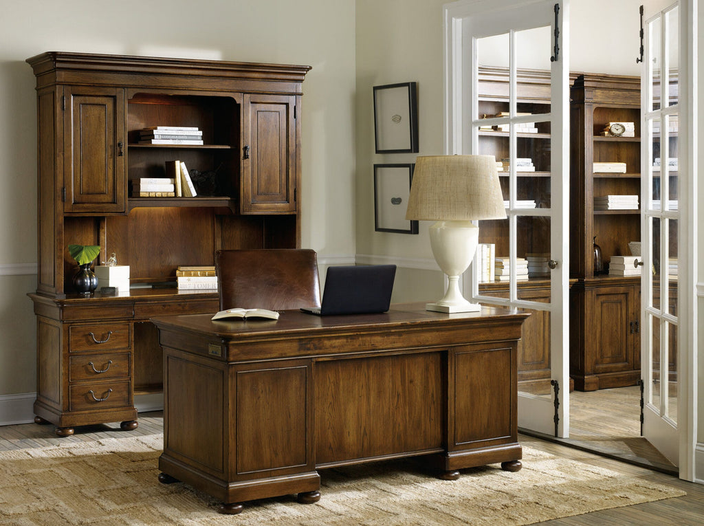 Archivist Executive Desk Room Image