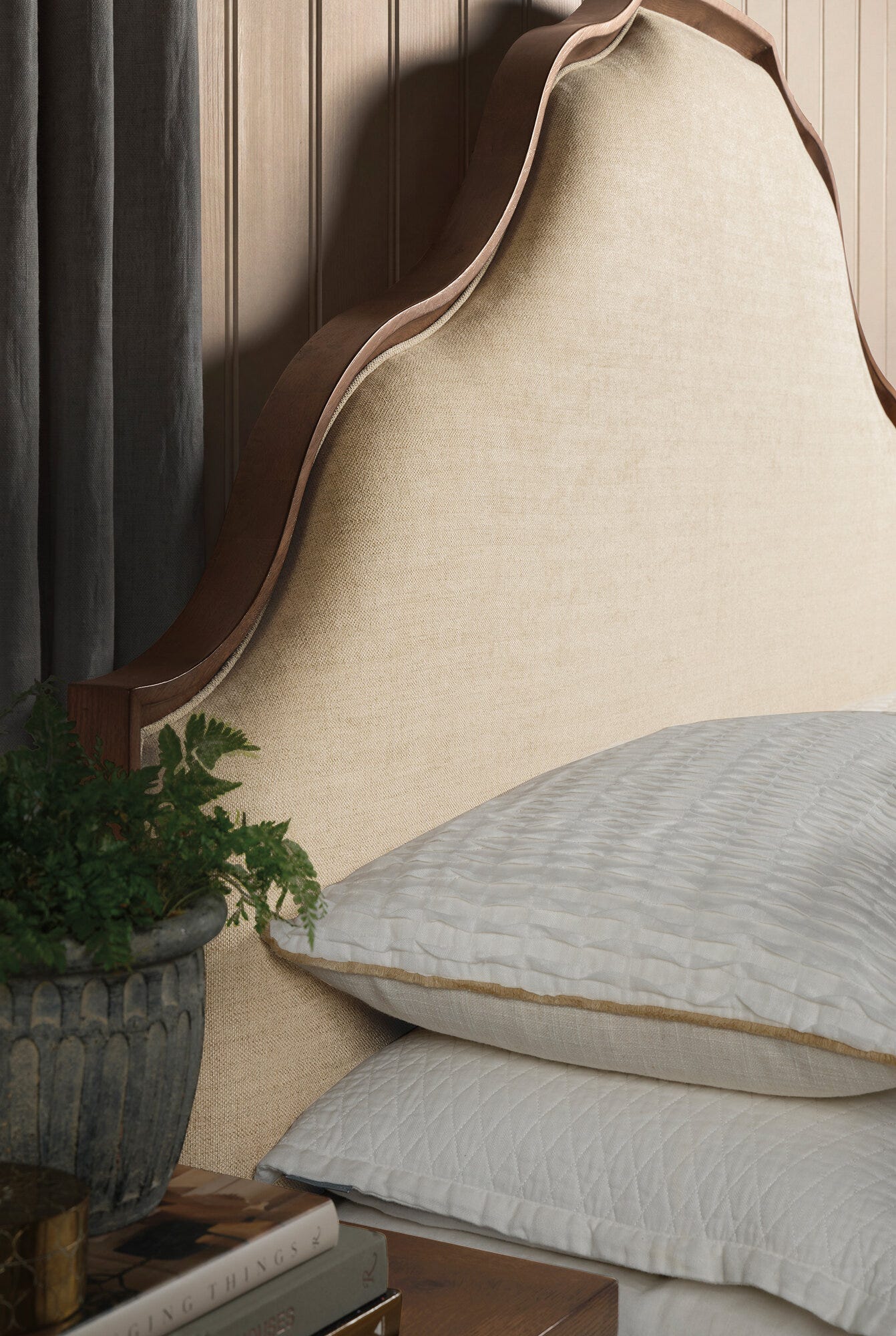 Cashiers Upholstered Beds