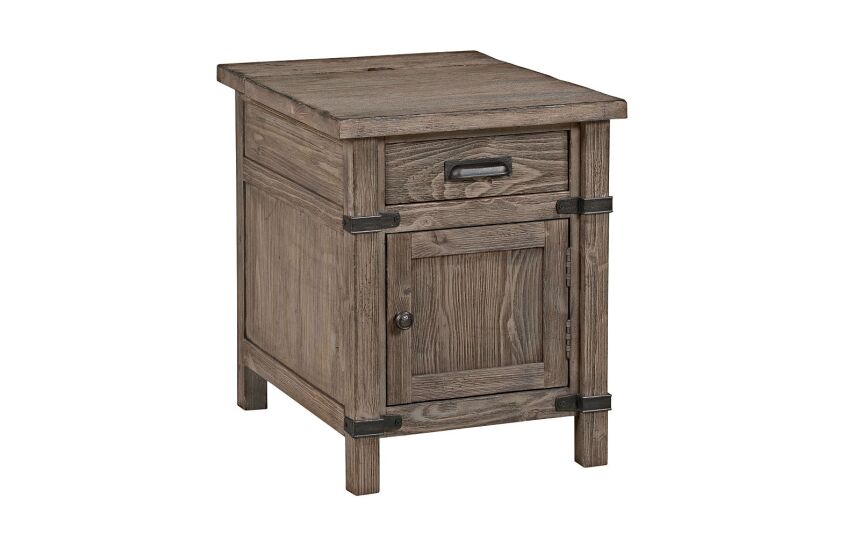 CHAIRSIDE TABLE