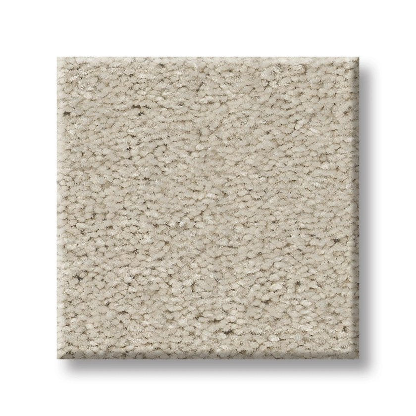 WELL MADE CREAMY SWATCH