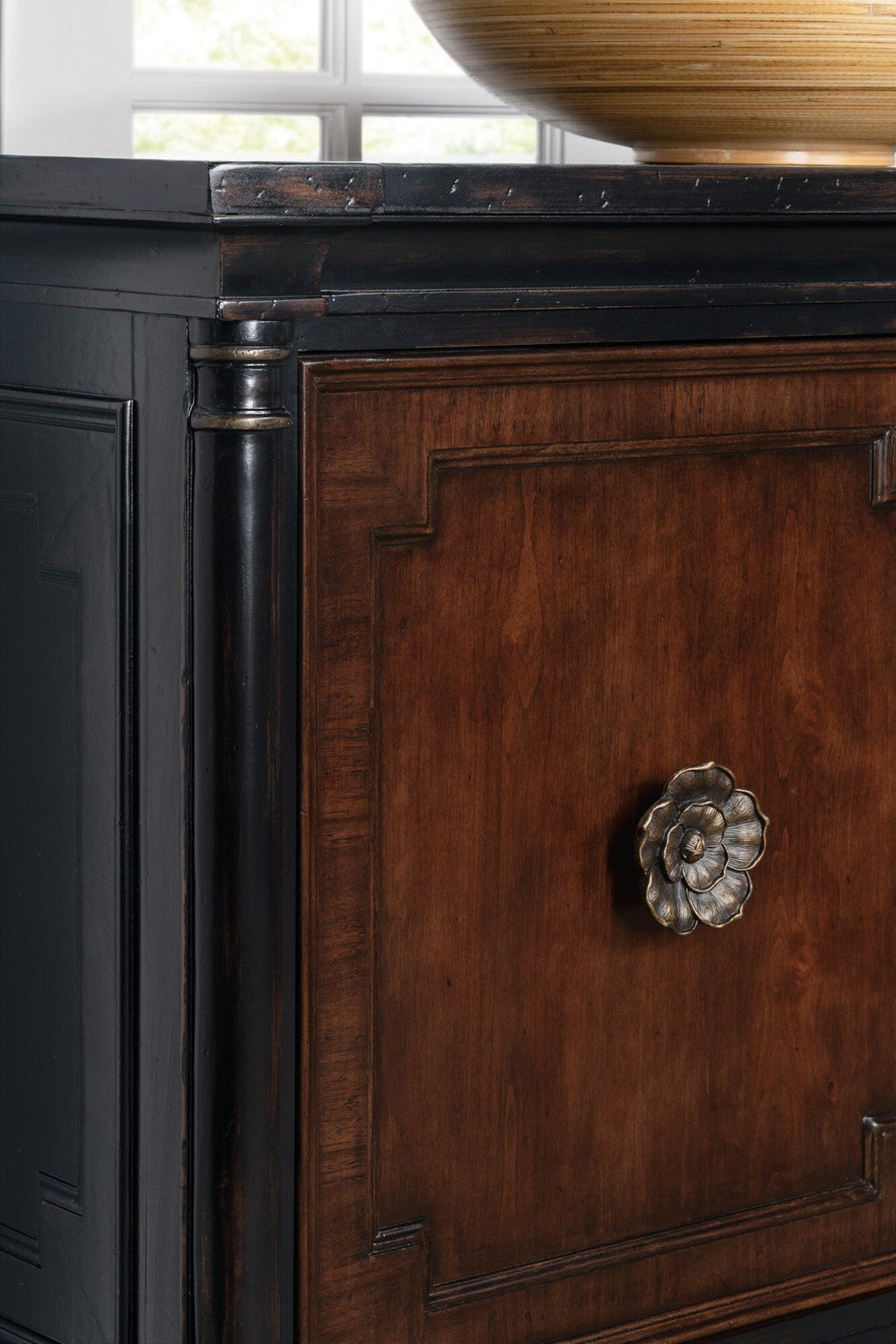 Charleston Entertainment Console Detail Image 3