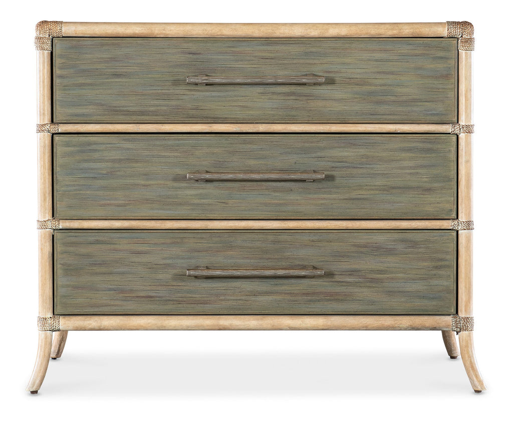Retreat Pole Rattan Chest Straight Silo Image
