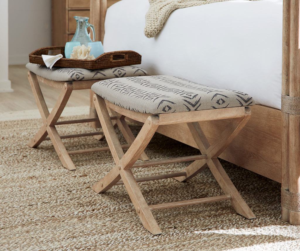 Retreat Camp Stool Bed Bench Room Image 2