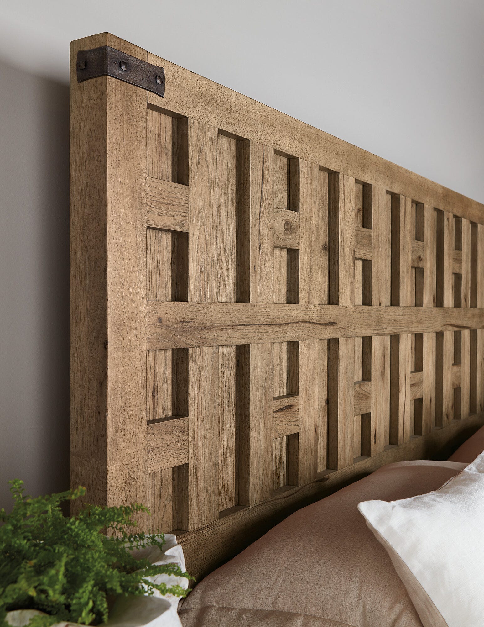 Vineyard Row Panel Beds