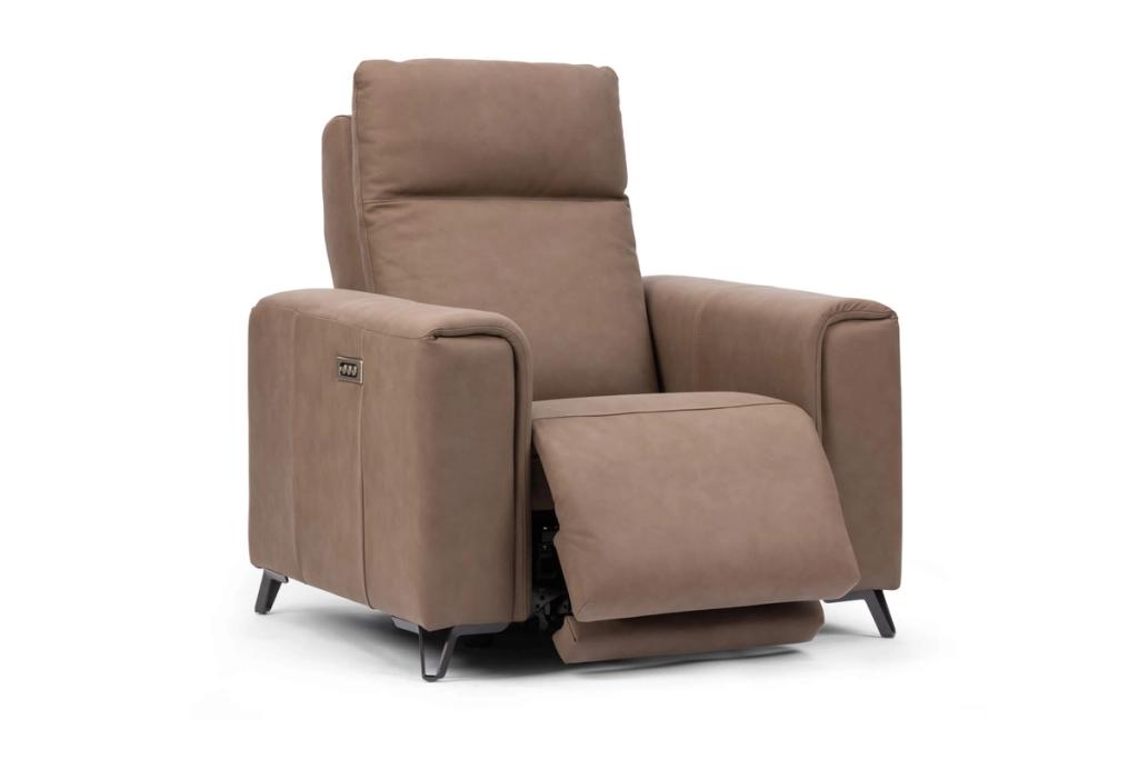 F095 Chair Side