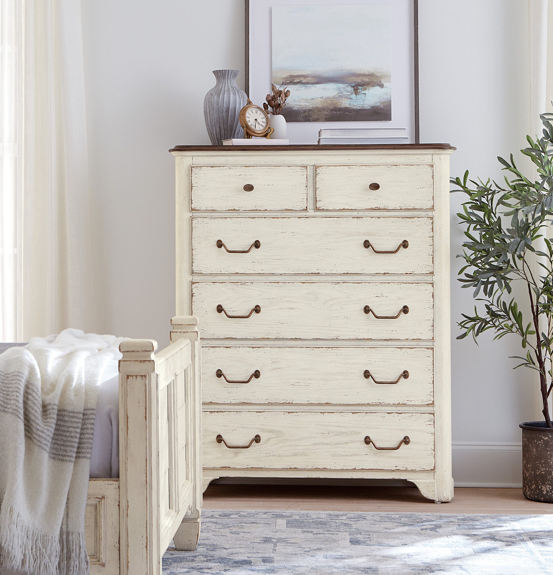 Americana Six-Drawer Chest Room Image