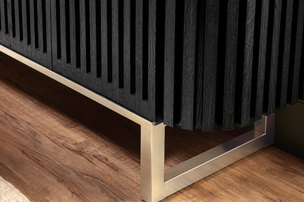 Commerce and Market Easton Entertainment Console