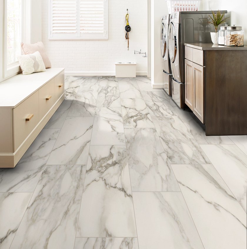 ENCLAVE 12X24 HALO CALACATTA ROOM