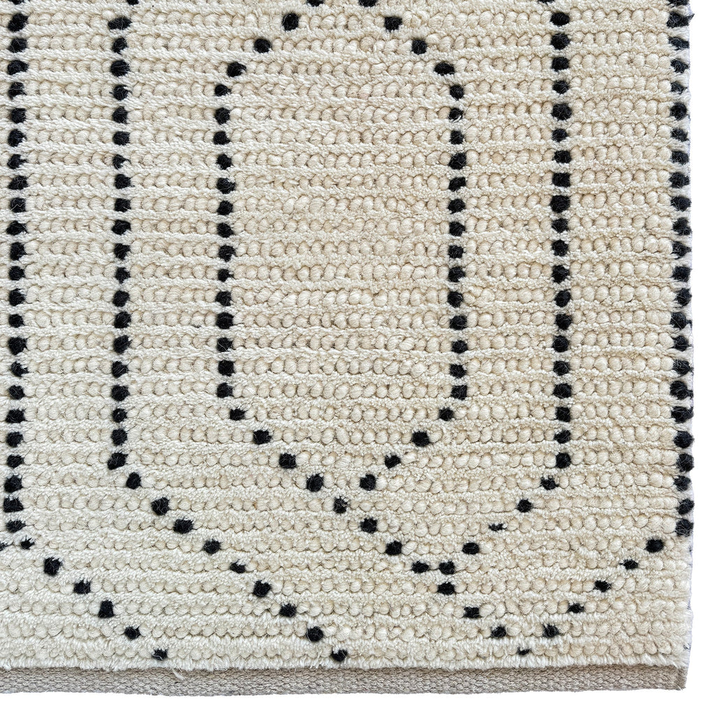 Geometrics Ivory Black