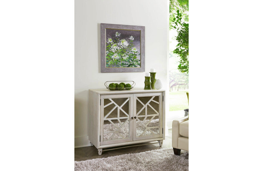 ACCENT CABINET Room 1