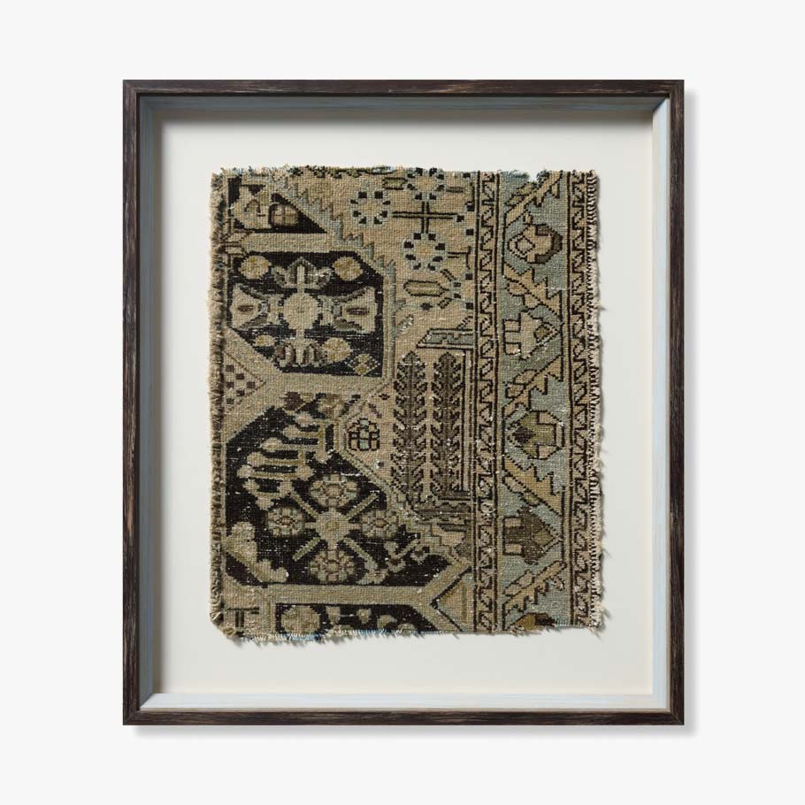 0490990019 VINTAGE RUG FRAGMENT