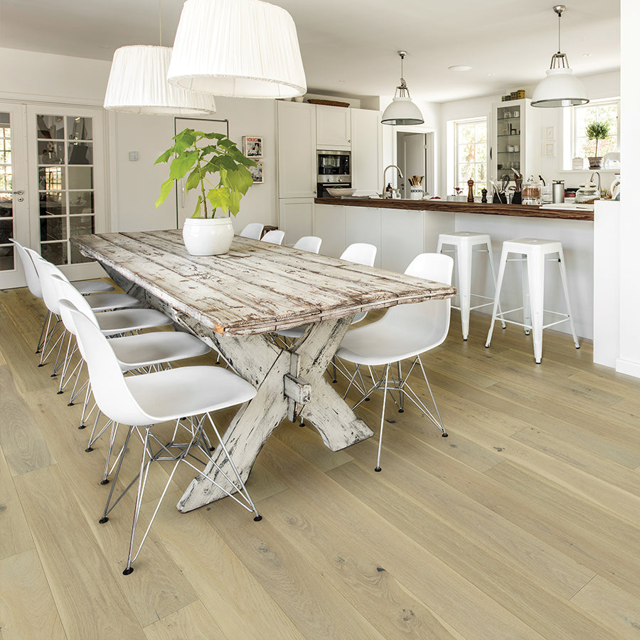 Alta Vista Huntington Oak Roomscene