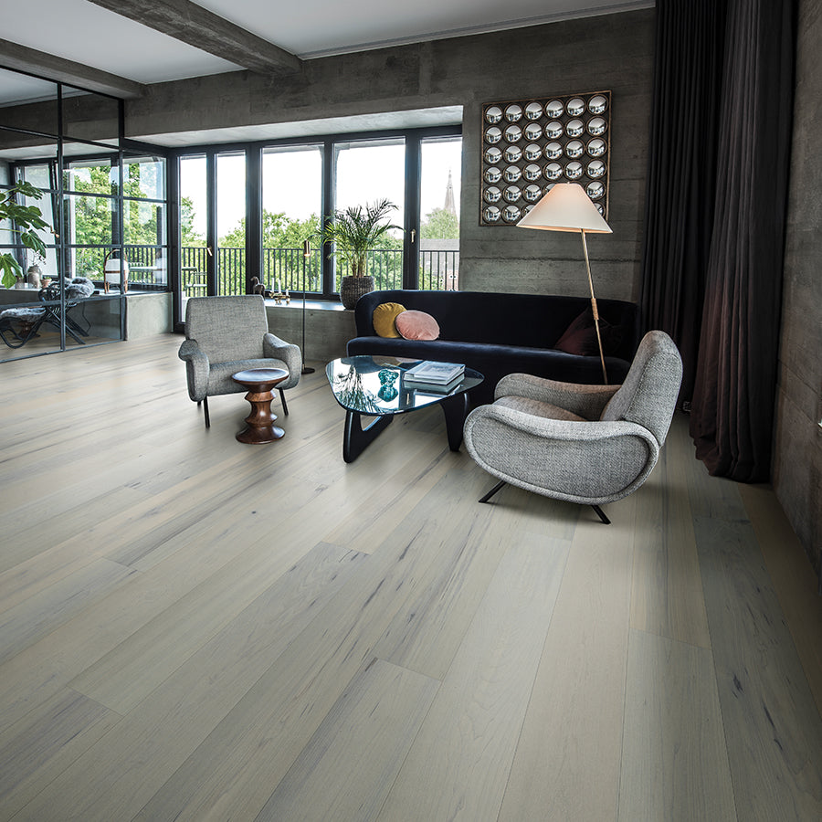 Avenue lombard room hardwood floors