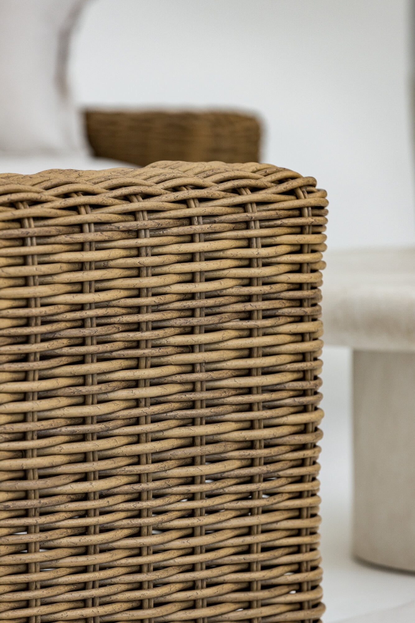 Playa Loveseat Detail Image 2