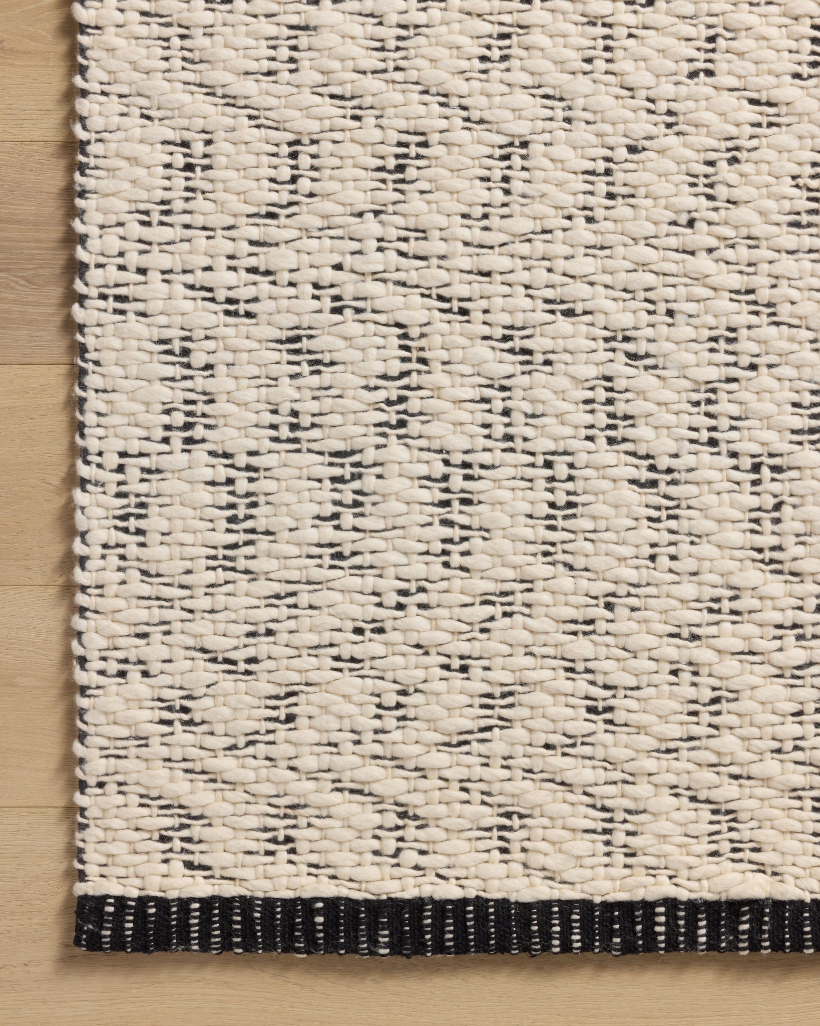 BET-01 MH IVORY / BLACK