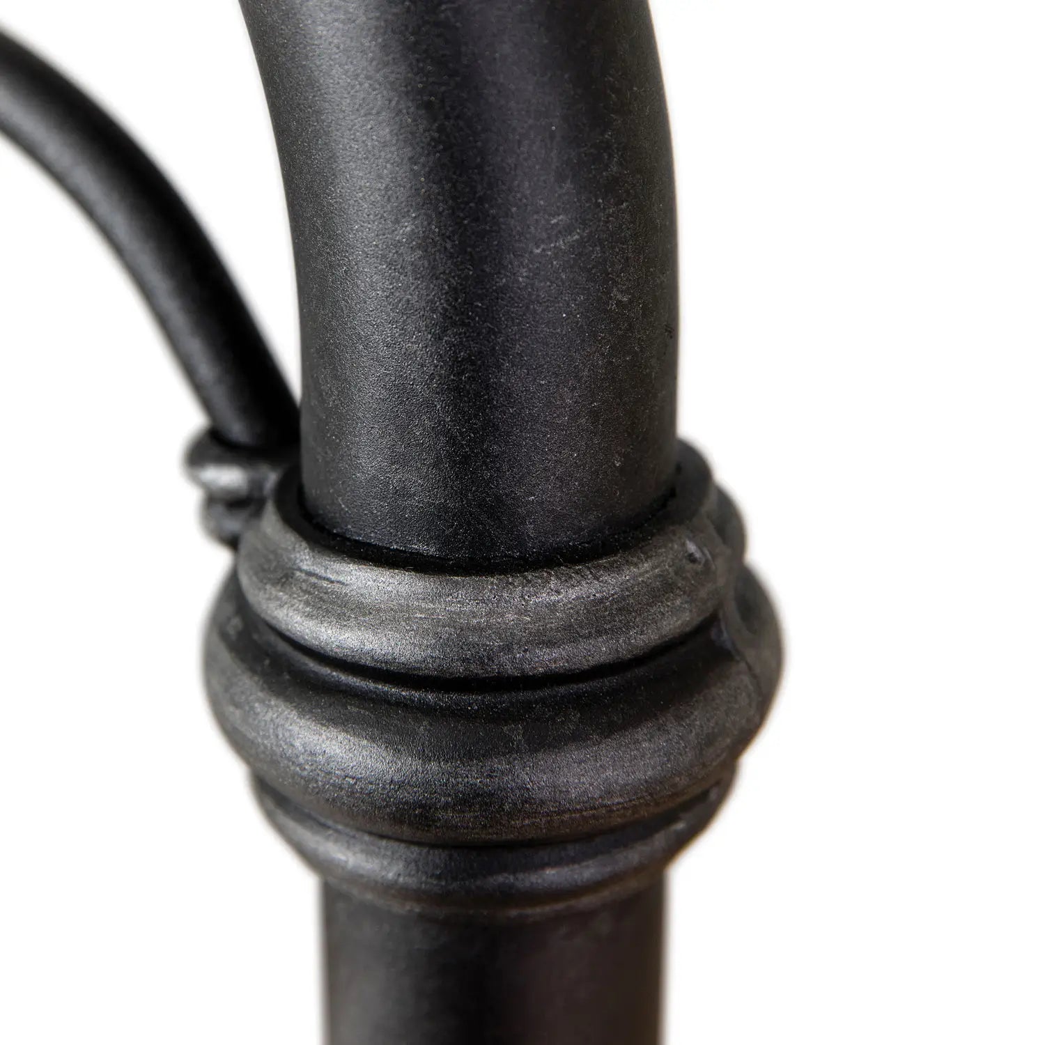 Braden 1001 queen CBMPF Aged Iron finish closeup