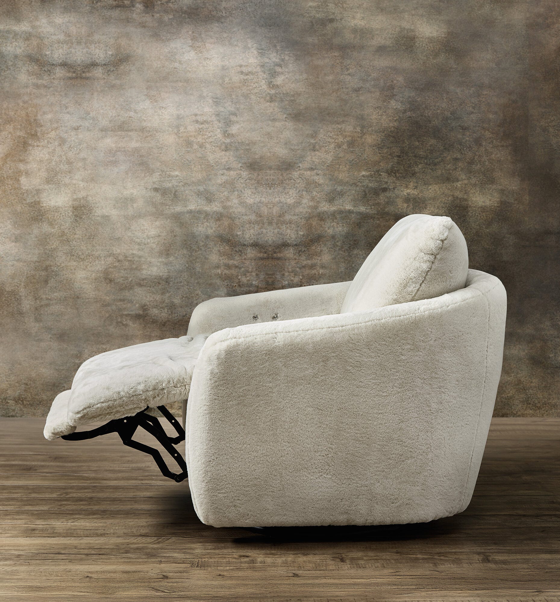 Bonnie Swivel Chair Room Image 2
