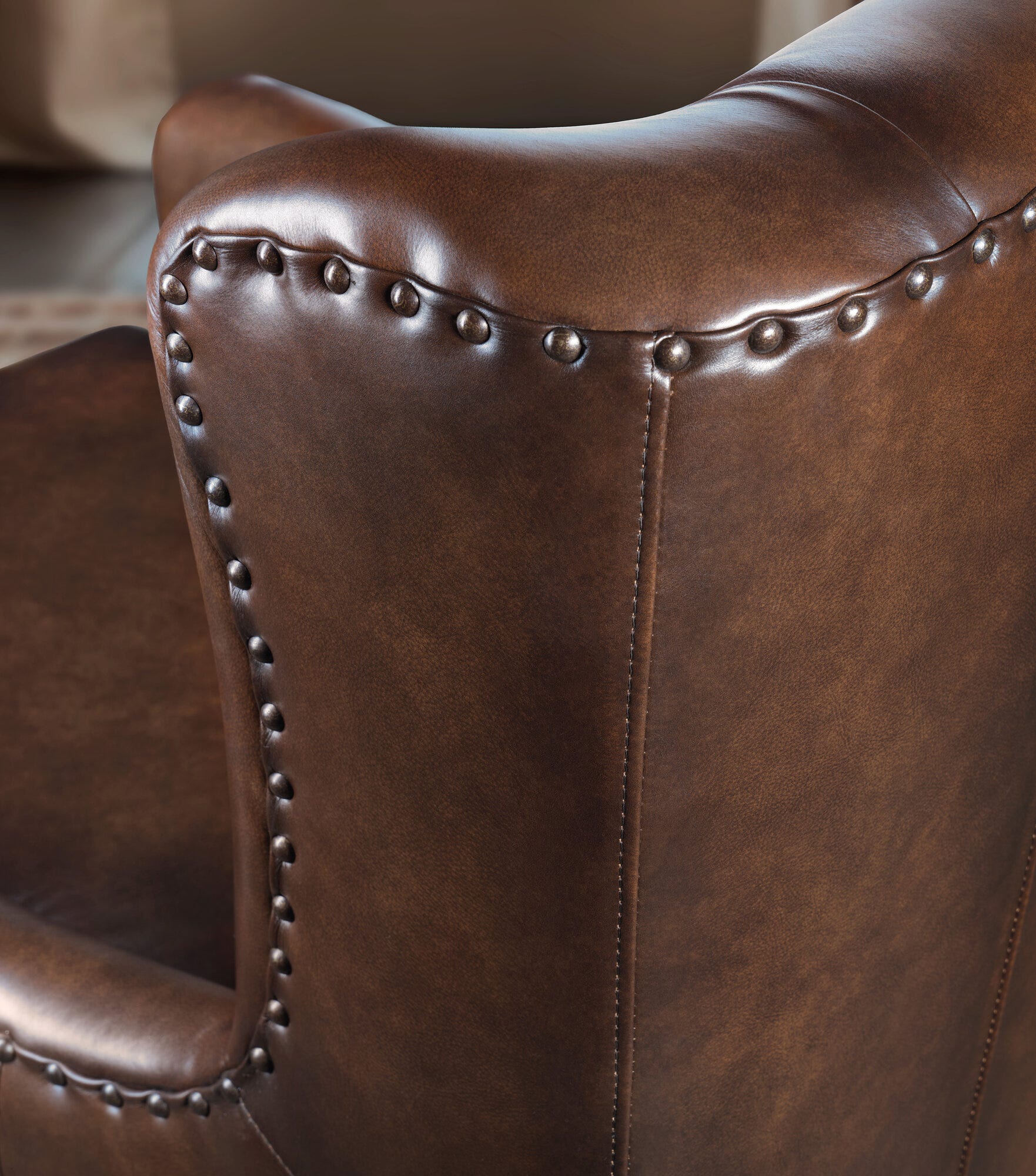 Senda Swivel Chair
