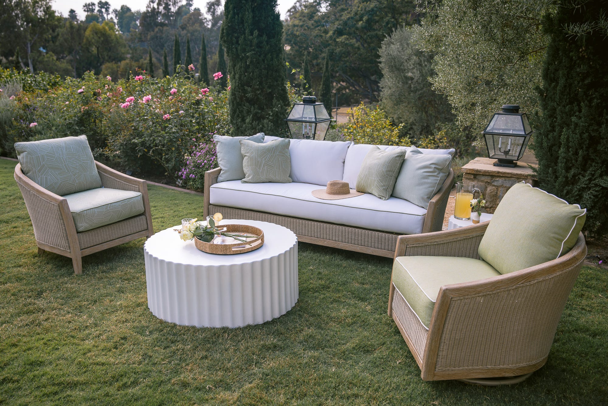 Cambria Sofa in Canvas Canvas w/ Self Welt