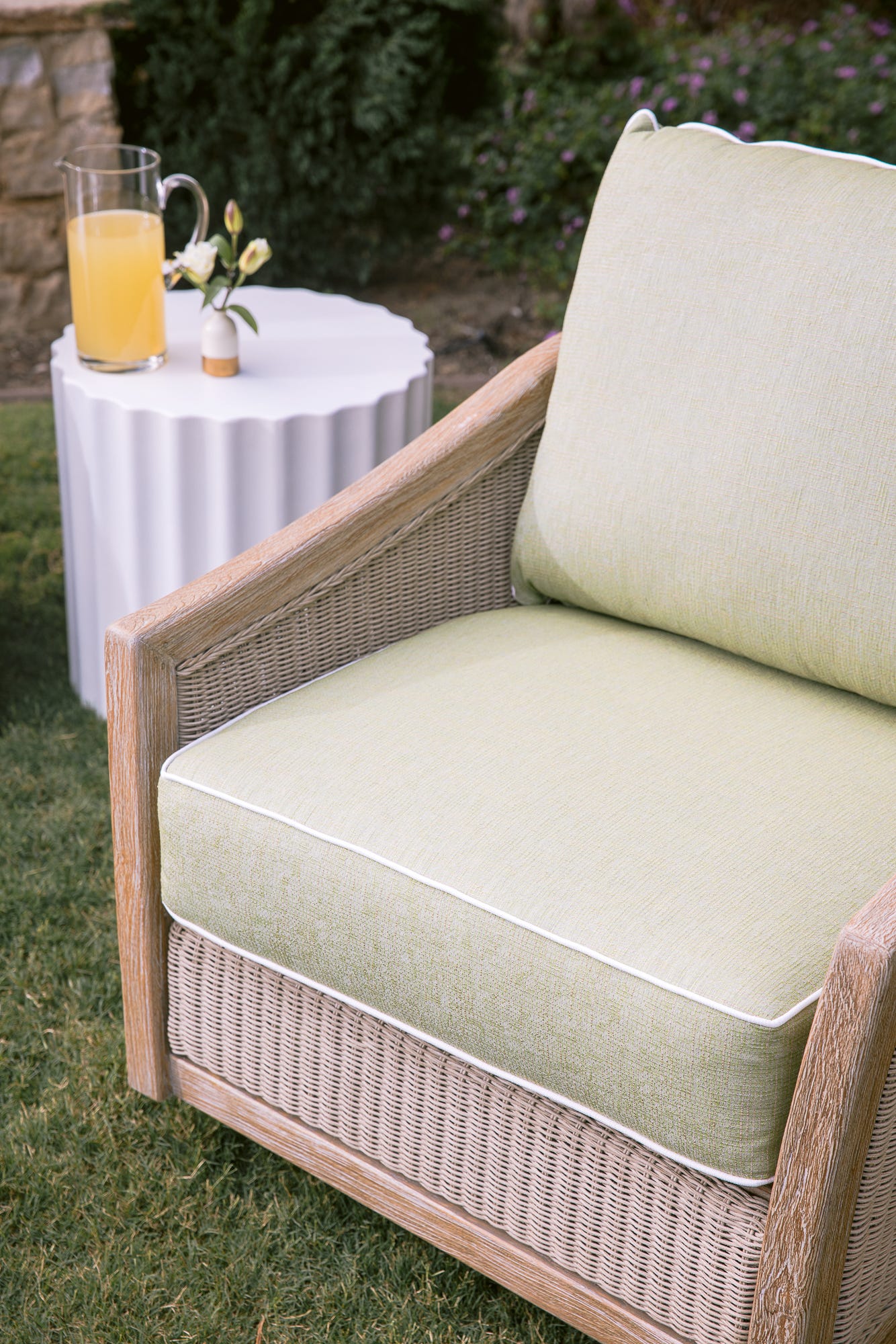 Cambria Swivel Club Chair in Canvas Canvas w/ Self Welt