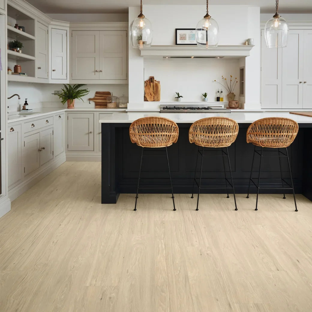 Karndean Luxury Vinyl Korlok Select Canyon Hickory