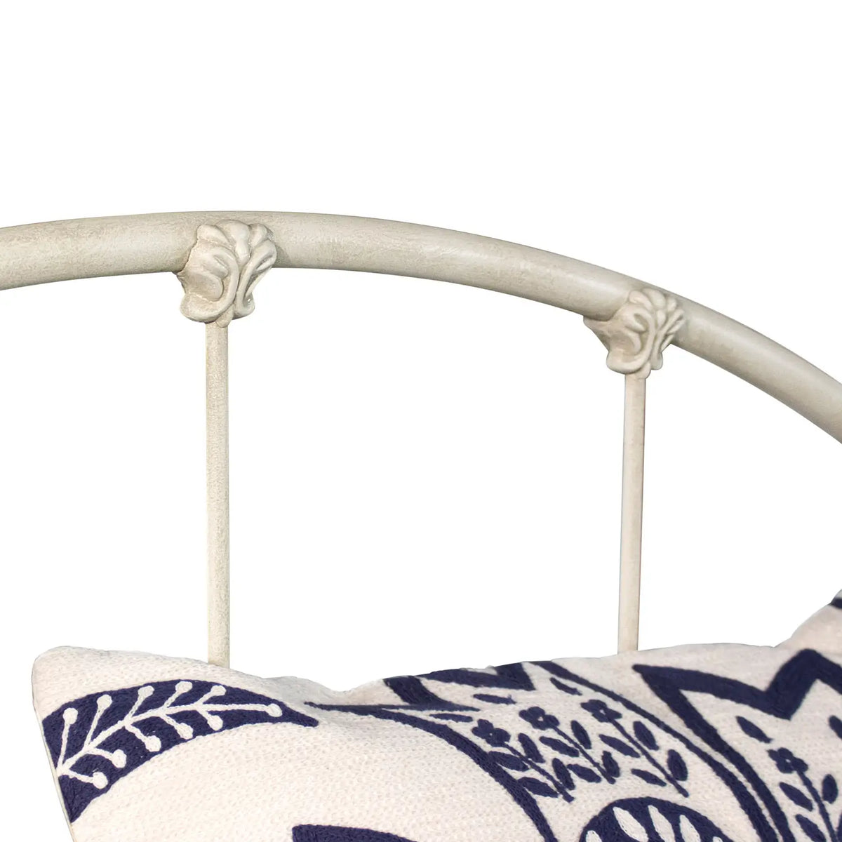 Coventry 7160 twin CB Rustic Ivory finish closeup