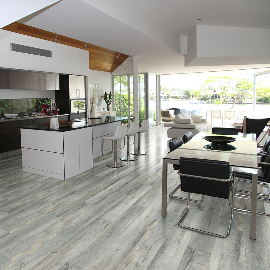 Courtier Admiral Oak Waterproof Rigid Click Roomscene