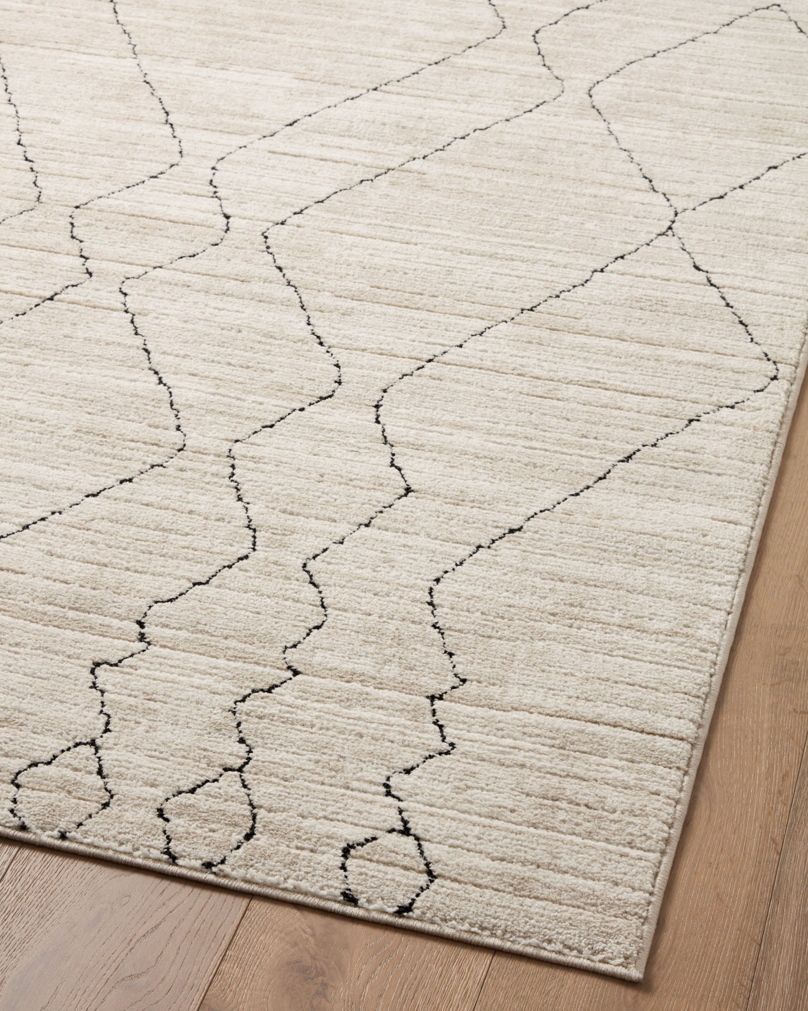 DAR-03 SAND / CHARCOAL