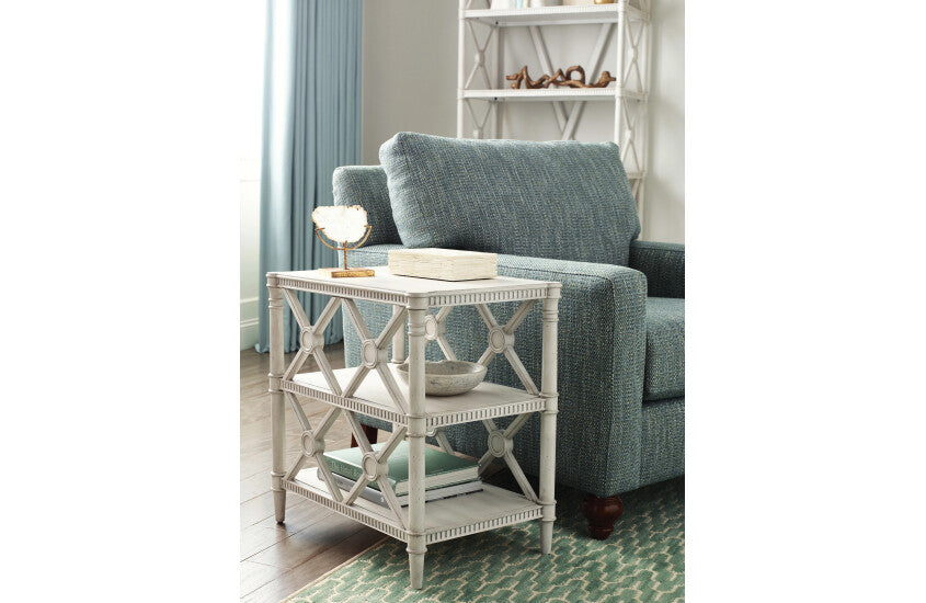 CHAIRSIDE TABLE Room 1