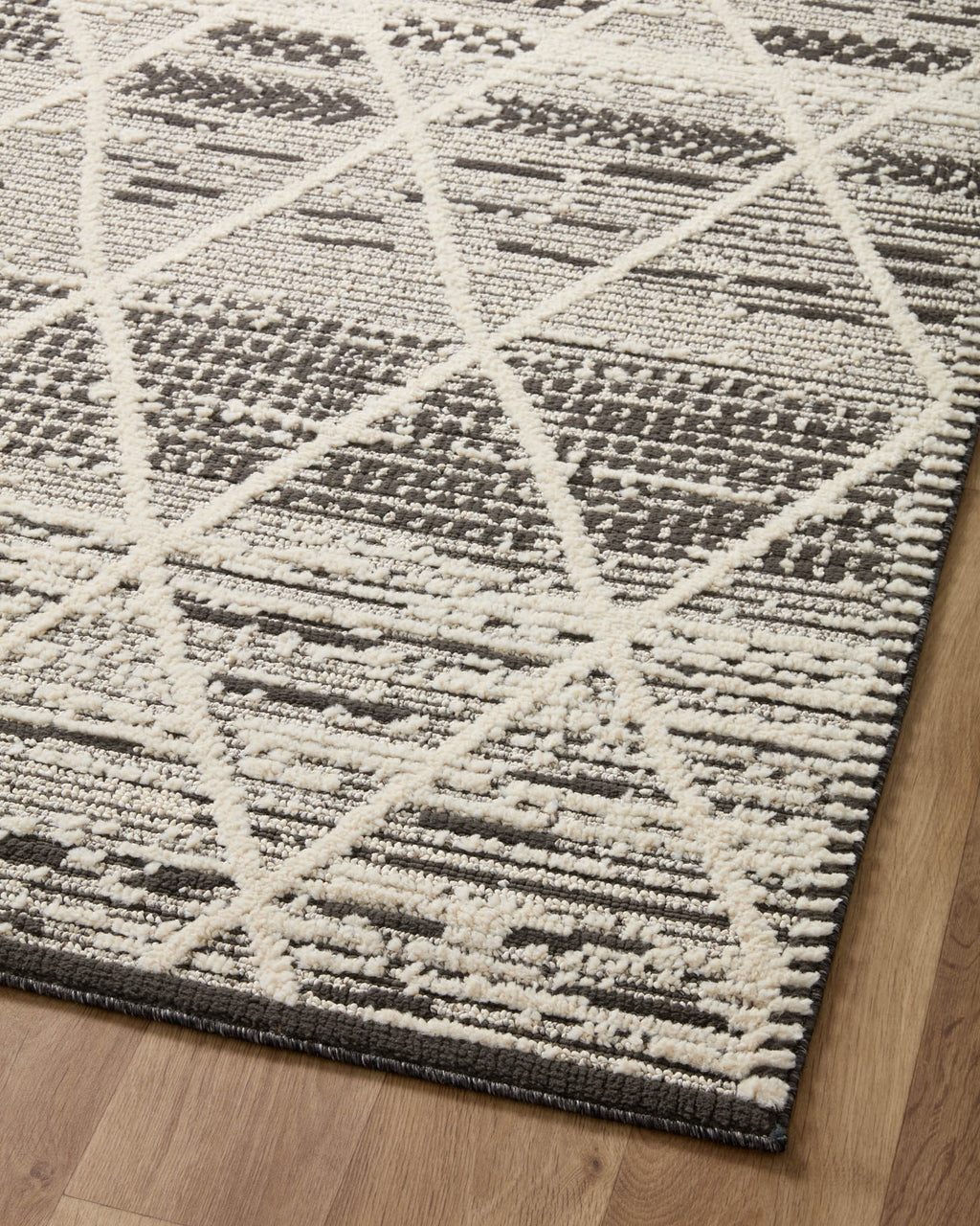 FAB-03 CHARCOAL / IVORY