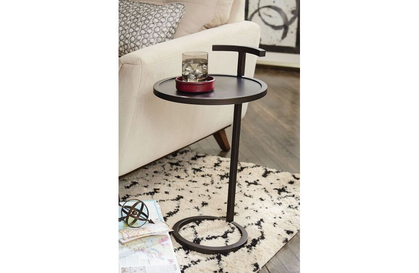 ROUND ACCENT TABLE Room 1