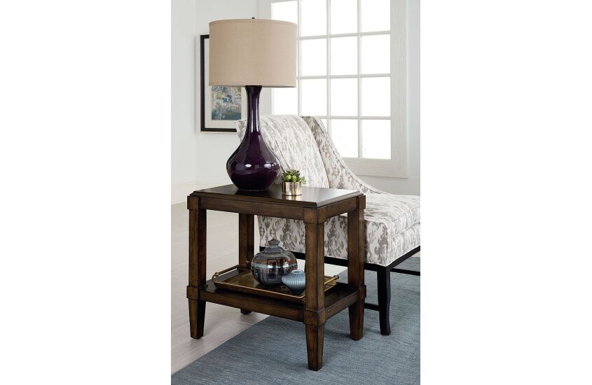 CHAIRSIDE TABLE Room 1