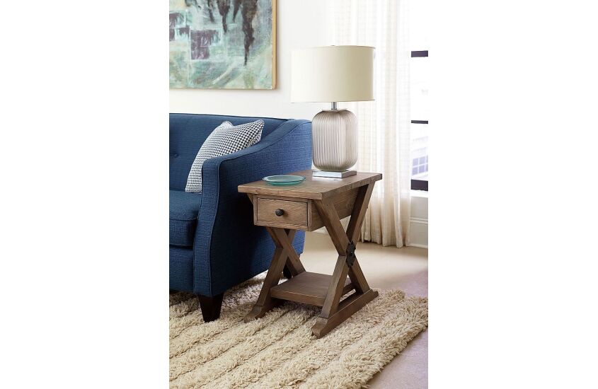 TRESTLE CHAIRSIDE TABLE Room 1