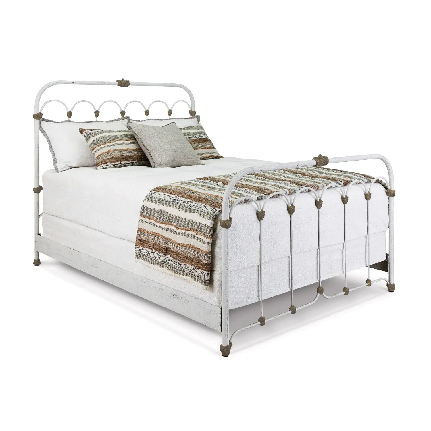 Hillsboro 1098 queen CBMPF Vintage White finish