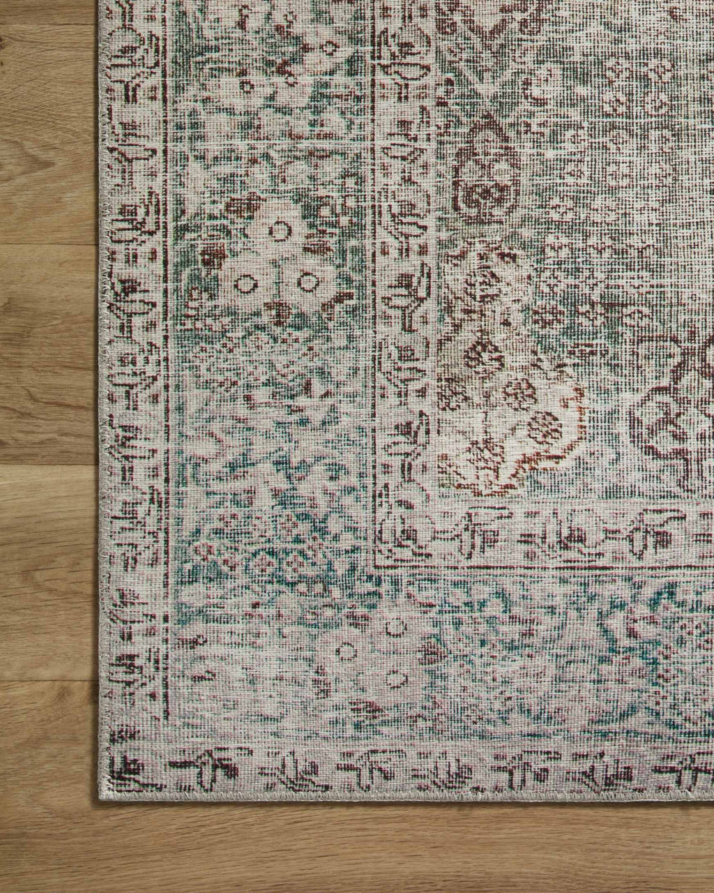 JUL-08 CJ EMERALD / ANTIQUE IVORY