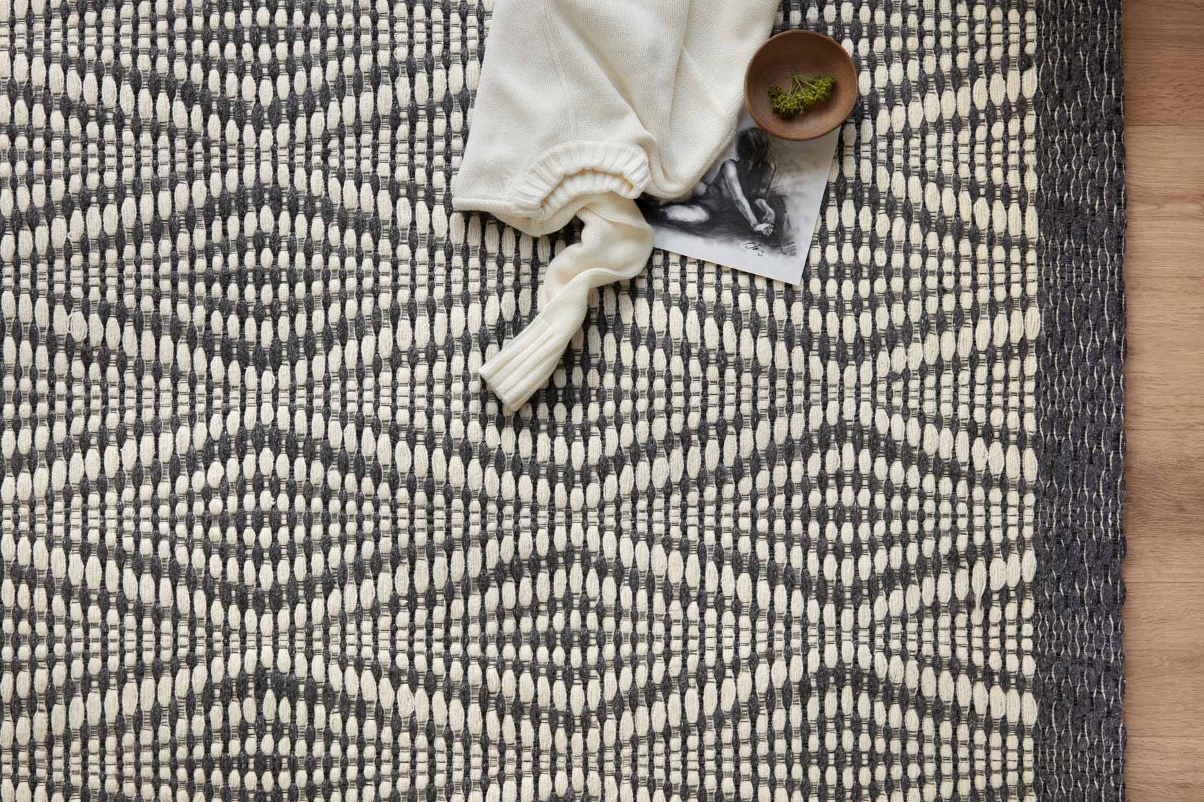 KNZ-01 IVORY / CHARCOAL
