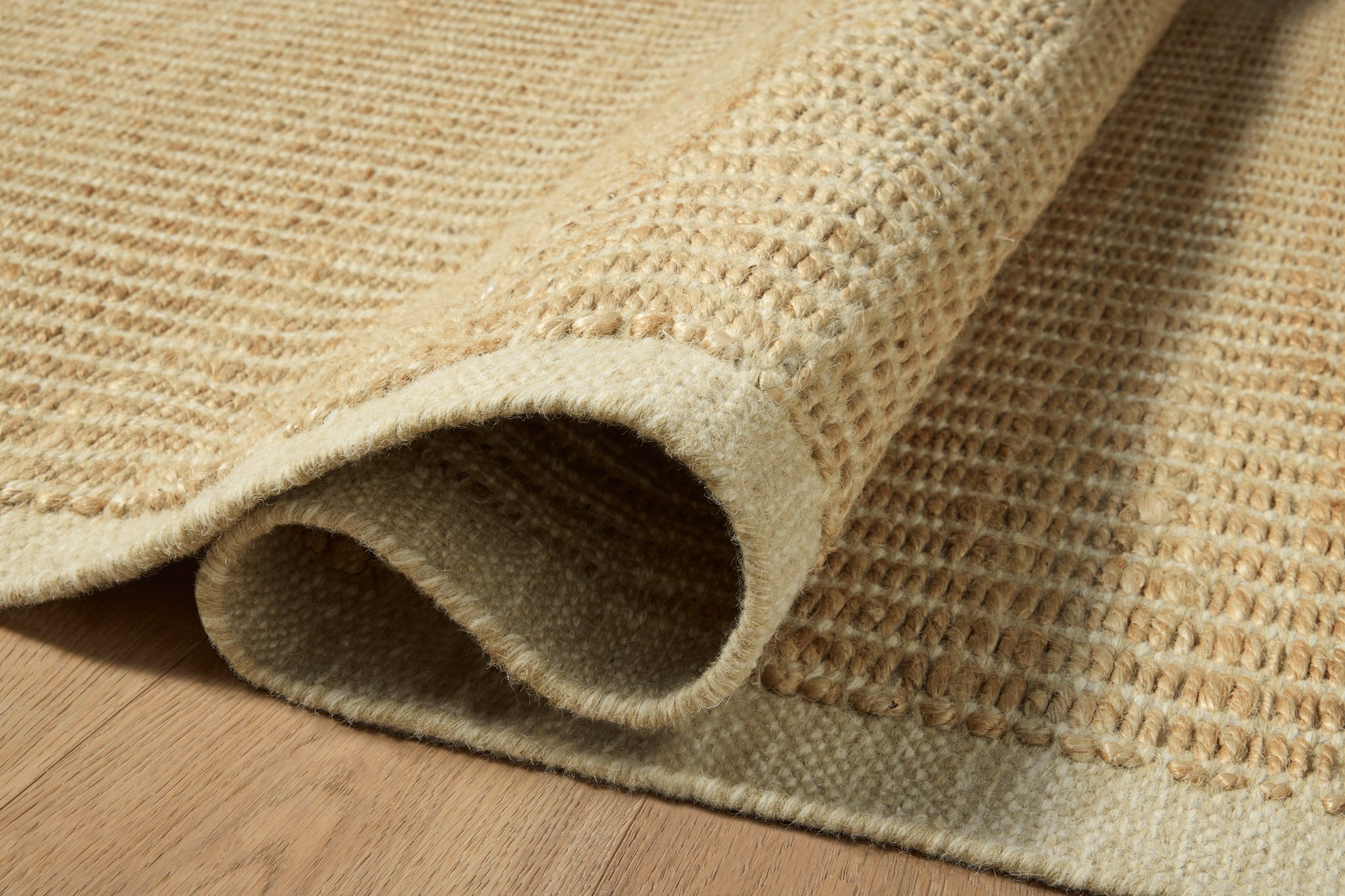LIH-01 NATURAL / ANTIQUE IVORY